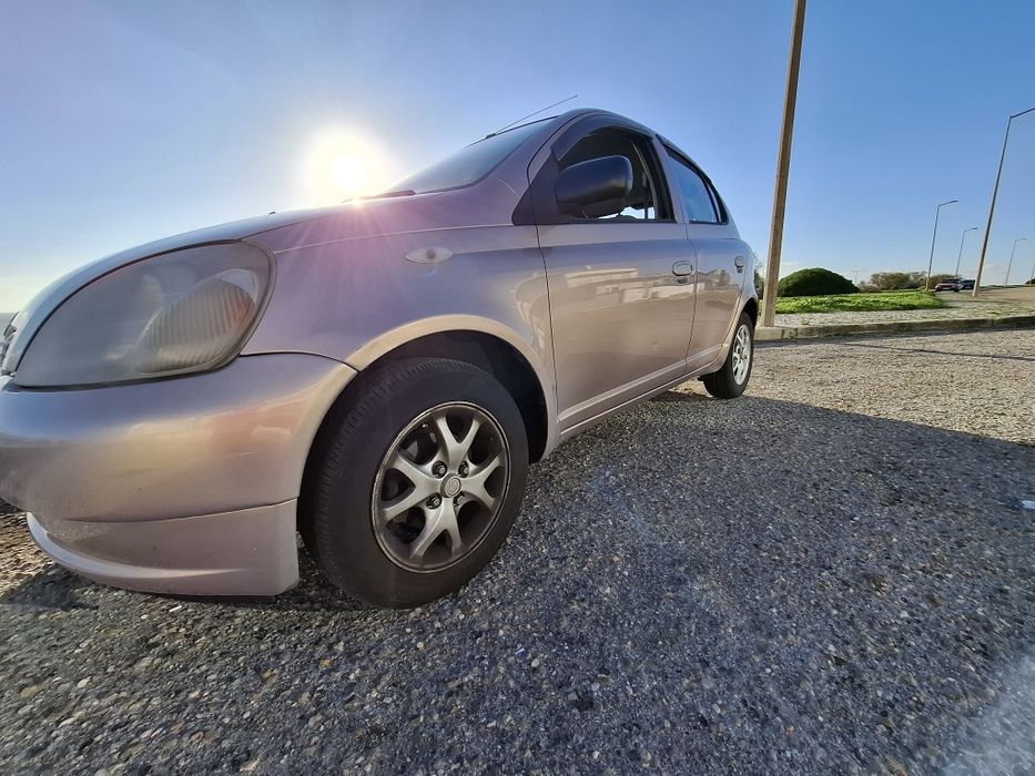 Toyota     yaris