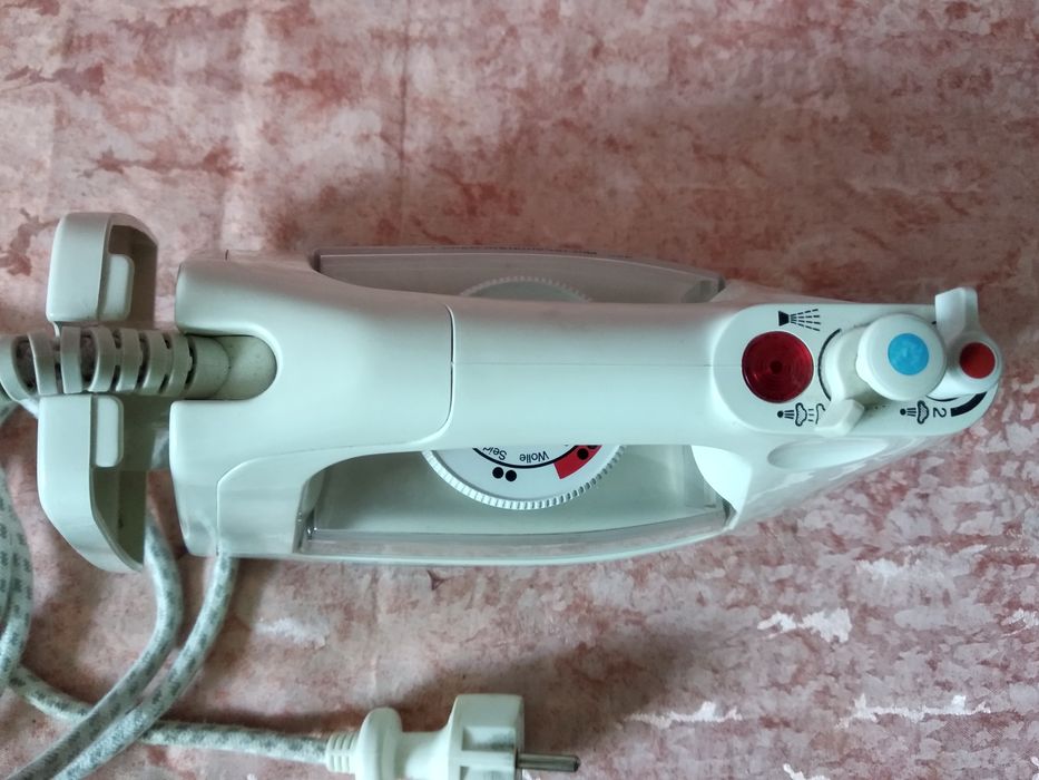 Утюг Rowenta, рабочий