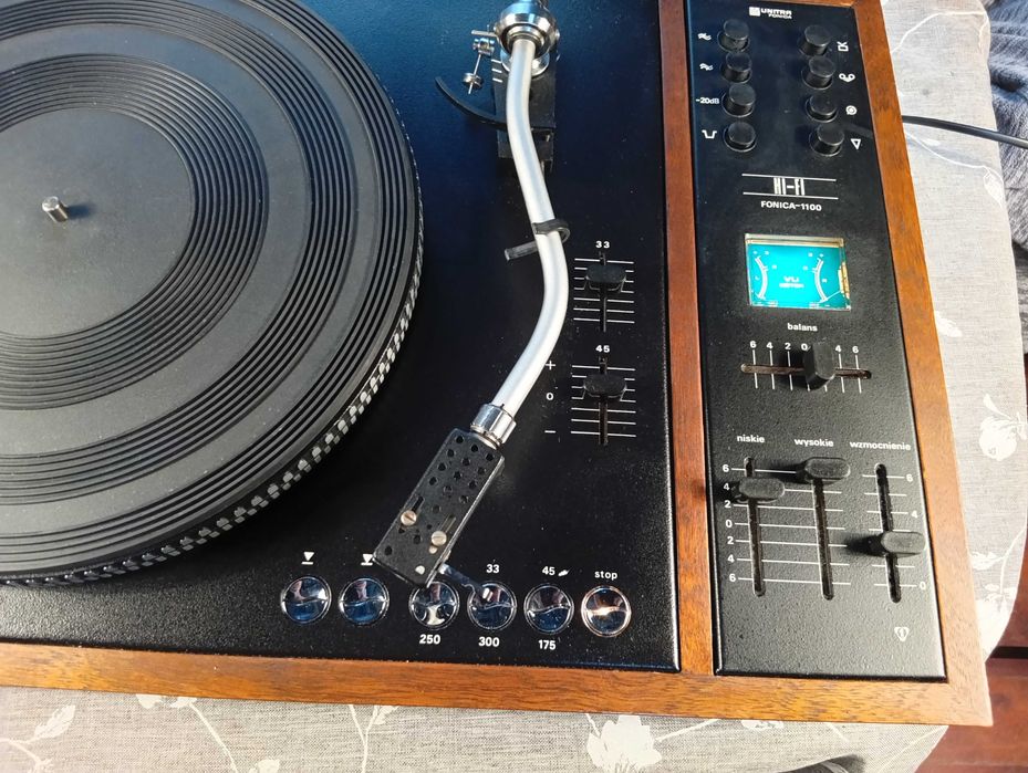Gramofon Unitra Daniel ze wzmacniaczem Fonica 1100 HIFI STEREO