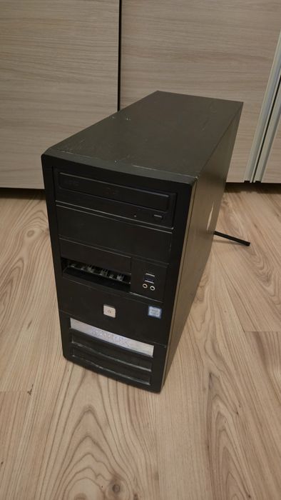 Komputer RX580 i3 16GB DDR4