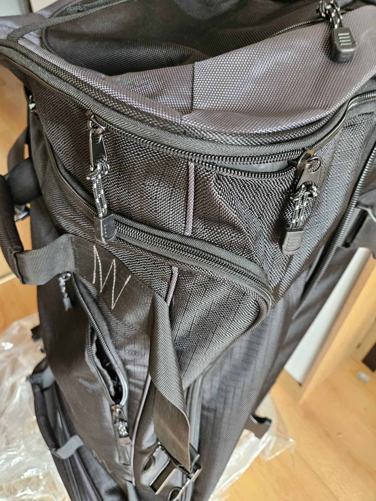 Wielka Torba Walizka Amazon Basics 135 litrów