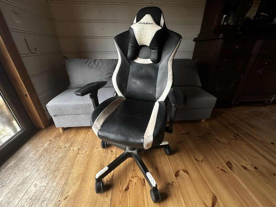 Fotel gamingowy DXRacer