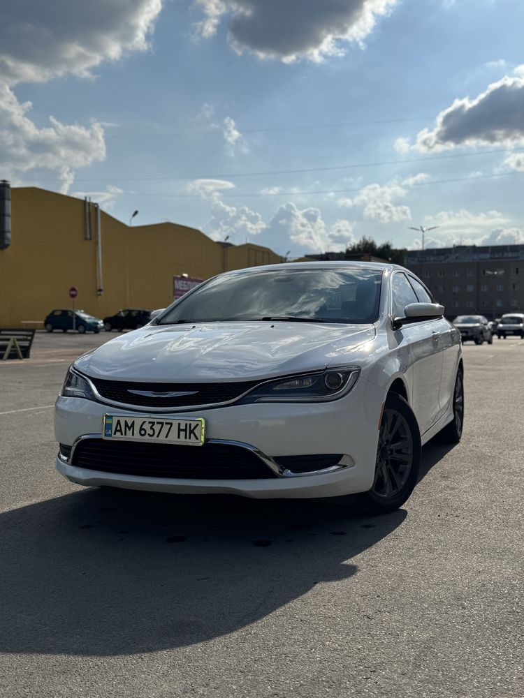 Продам Chrysler 200