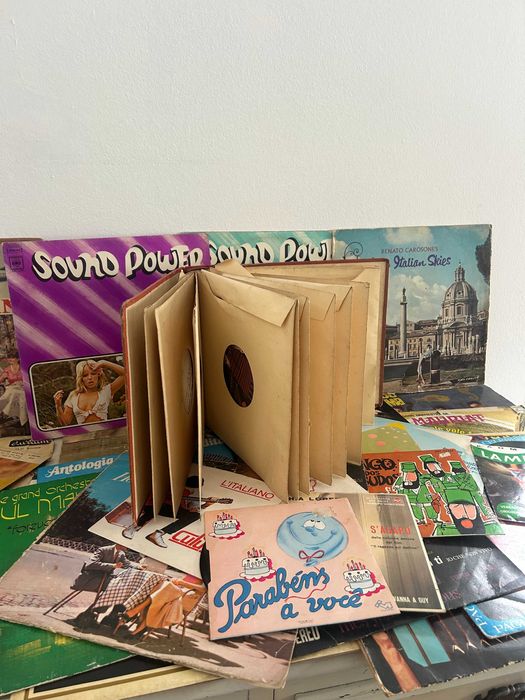 Discos e CDs antigos