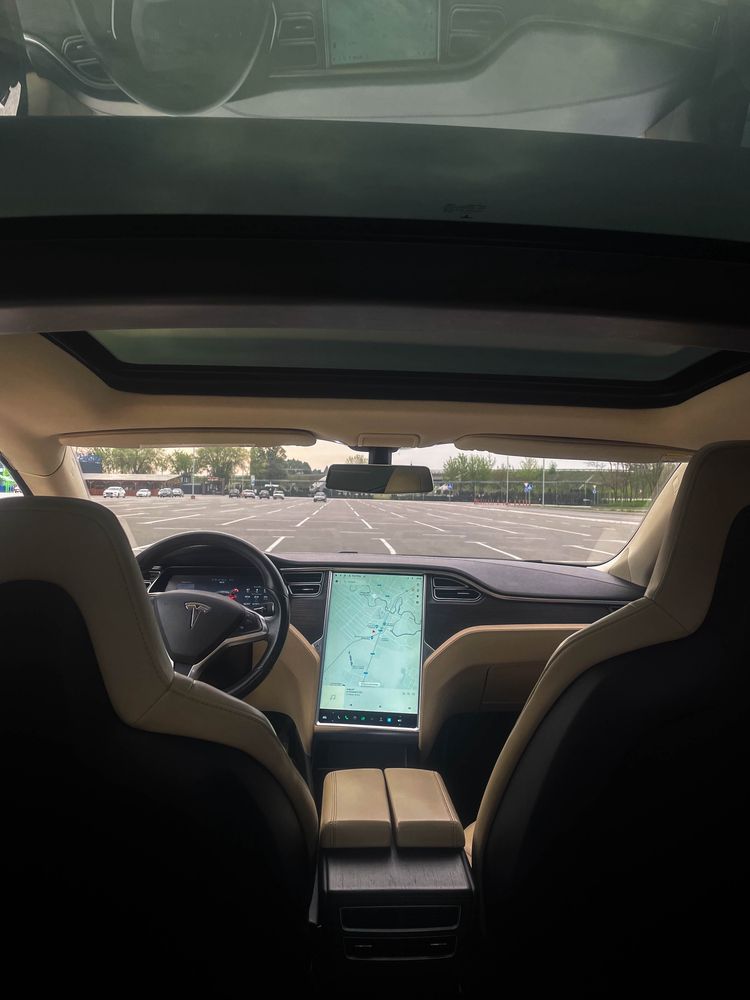 Продам Tesla Model S