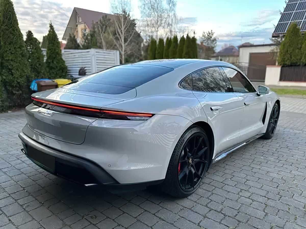 2022 Porsche Taycan 4S