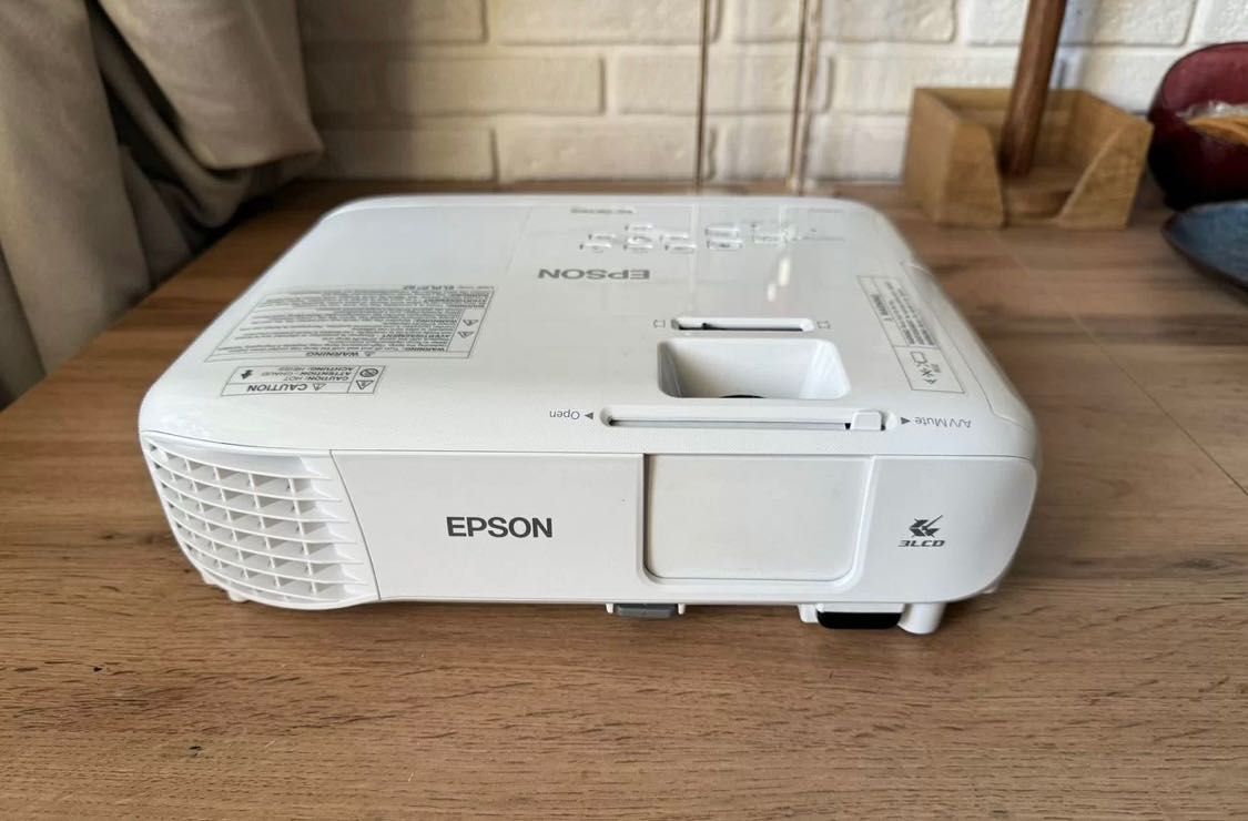 Projektor Epson EH TW 740