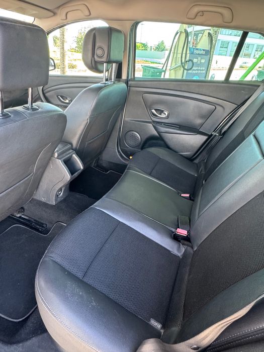 Vendo Megane com poucos kms