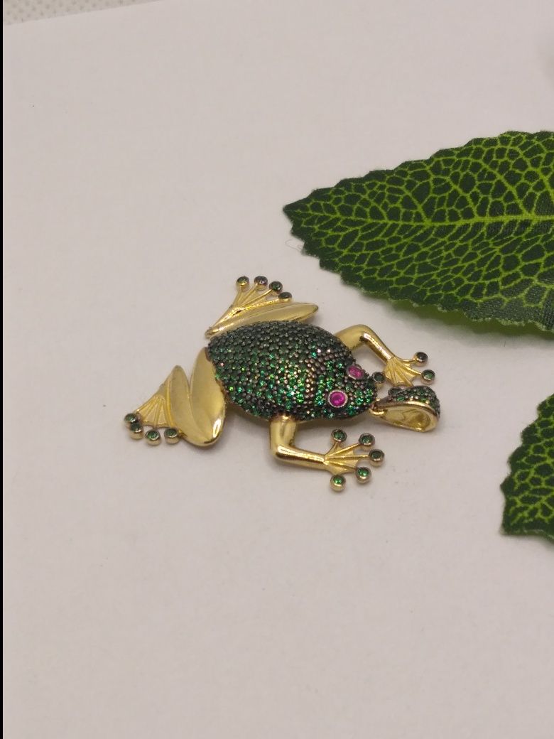 Złoty wisiorek żaba , złoto 585