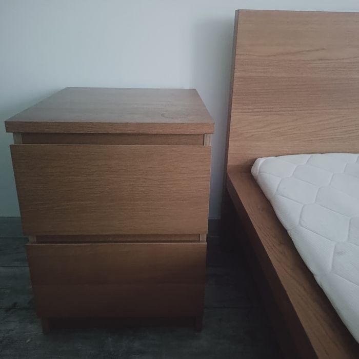 Komplet łóżko drewniane 2m×2,20 małżeńskie z materacem i z szafkami