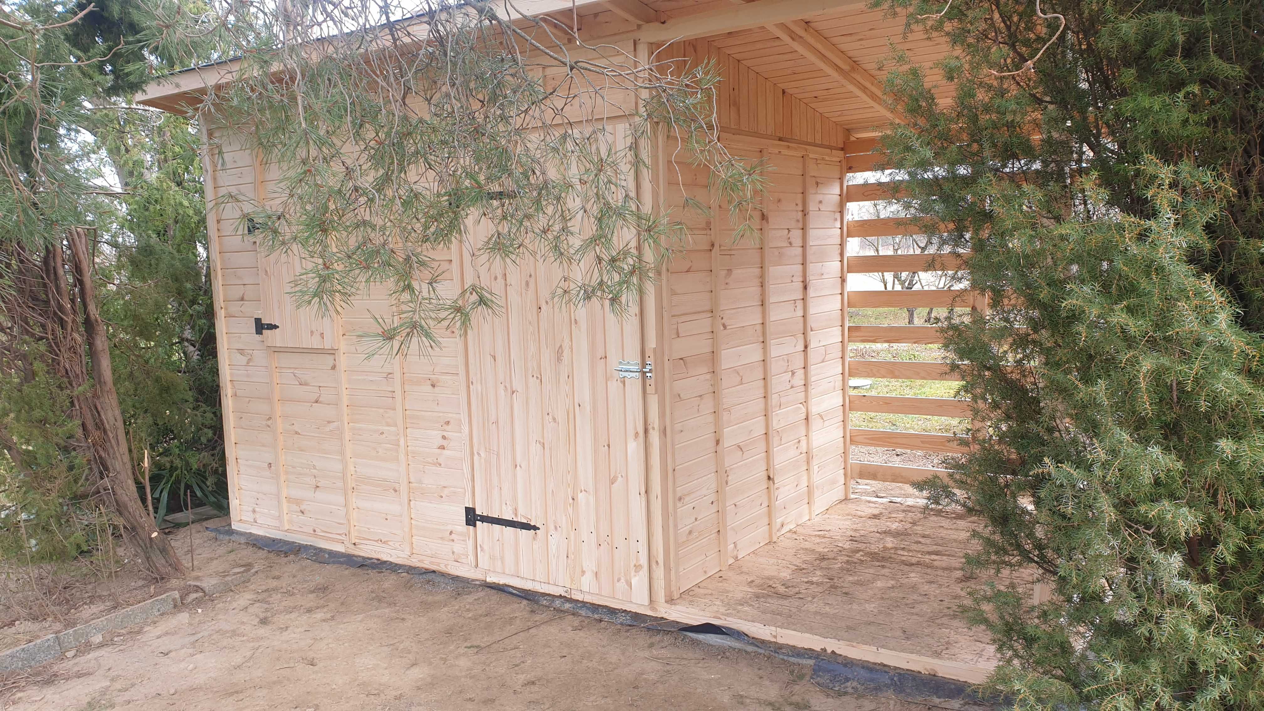 Domek ogrodowy 2×4,5 m z drewutnią i jednospadowym dachem Drewutnia
