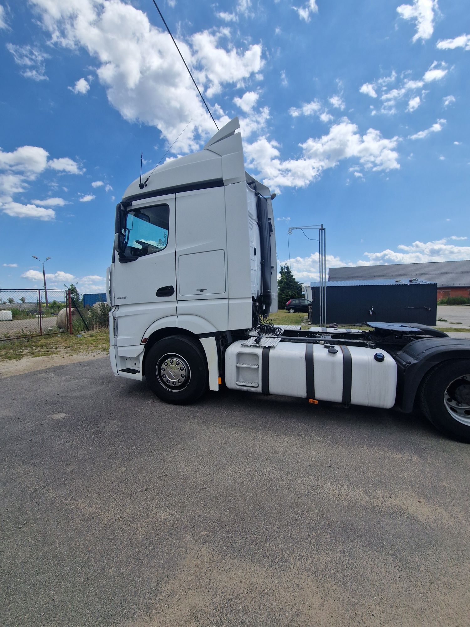 Mercedes Actros mp4