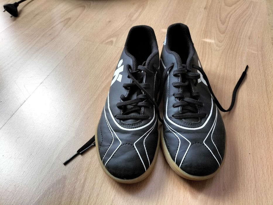 Tenis de futsal Kipsta