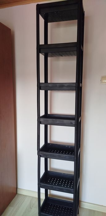 Regały Ikea czarny