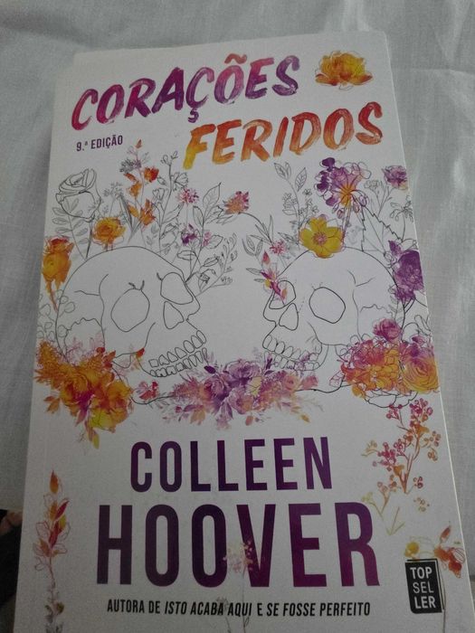 Livro de Colleen Hoover /Corações Feridos