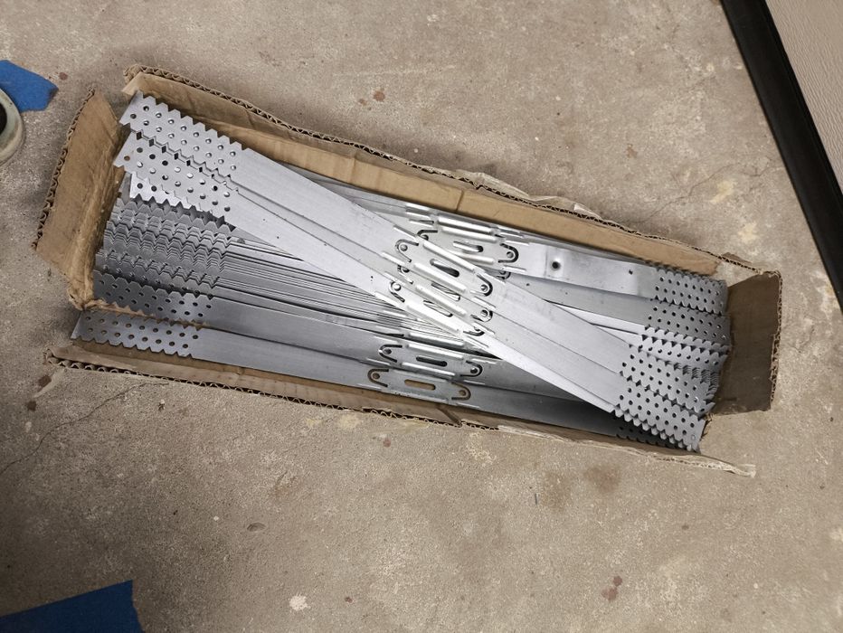 Wieszak ES 25 cm Sufit podwieszany