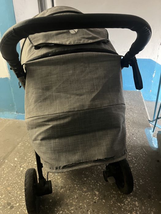 Продам детскую коляску