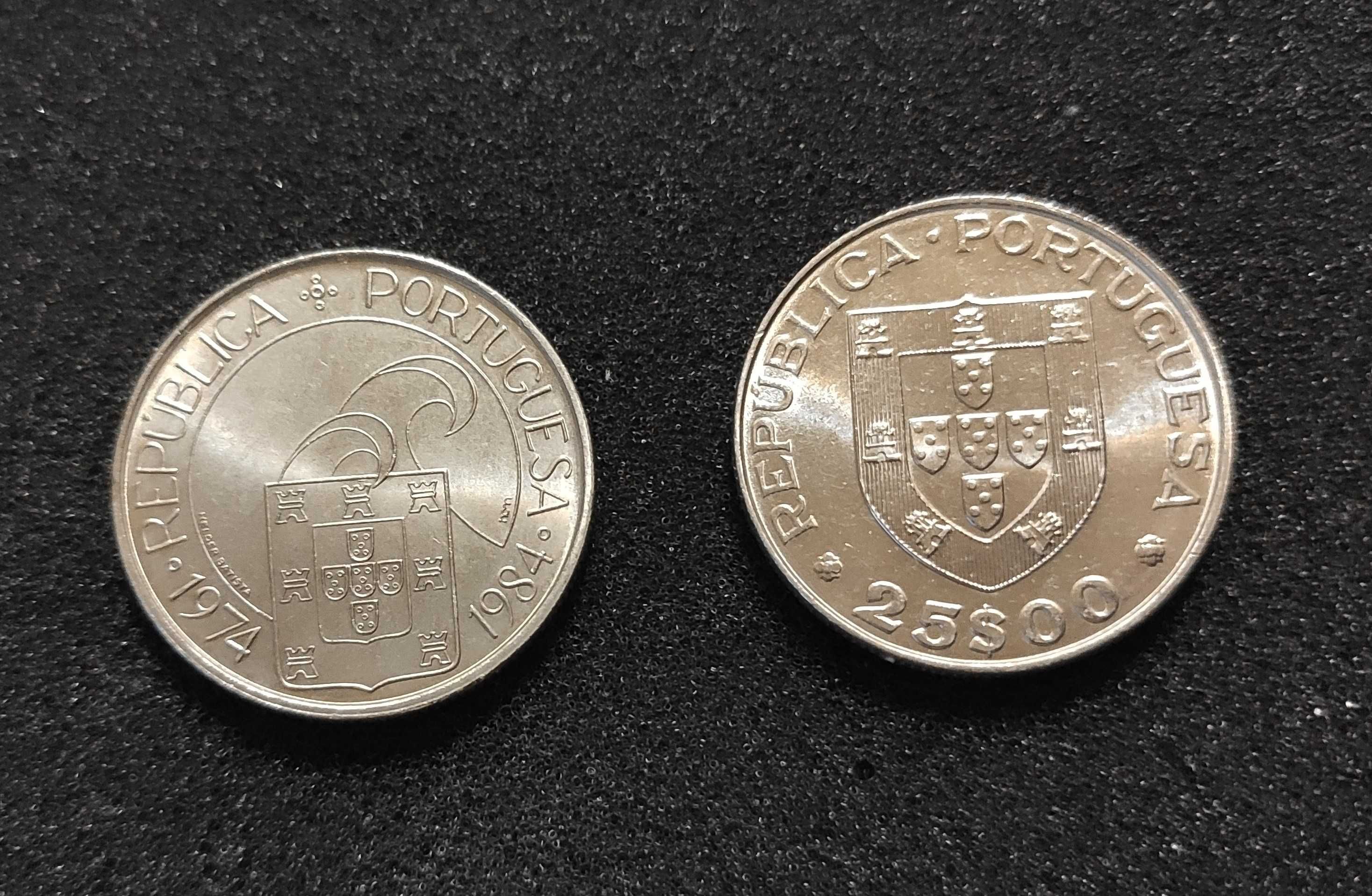 Conjunto de 2 Moedas de 25$ - Criança + 25 de Abril