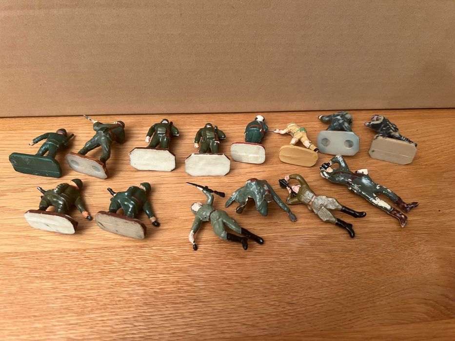 Żołnierze - różne serie mix - żołnierzyki plastikowe, figurki , PRL