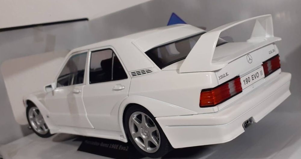 1/18 Mercedes 190E Evo2 br - Solido