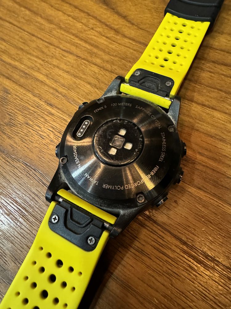 Часы Garmin fenix 5