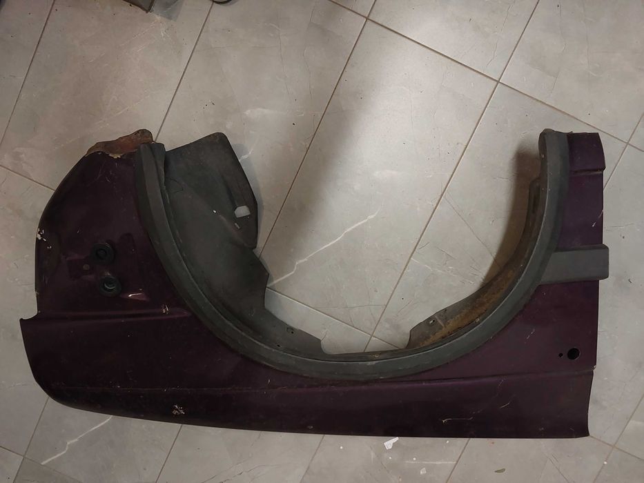 Błotnik sierp prawy przód golf 2 gti