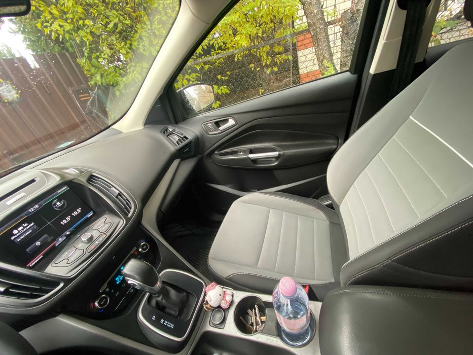 Авто FORD Escape