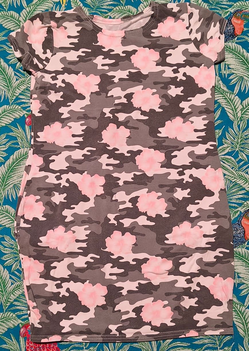 Sukienka Sinsay roz. 146-152