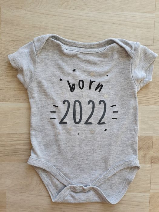 Body z krótkim rękawem born in 2022