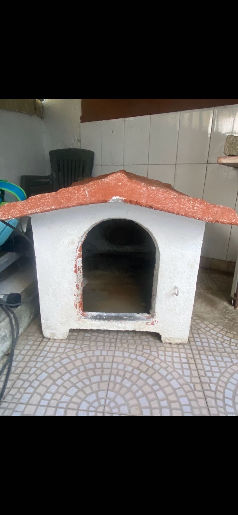 Vendo com alguma urgência casa/barraca espaçosa para animal