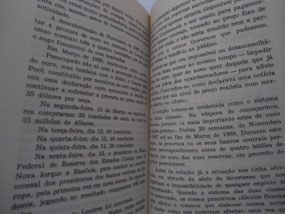 Como Roubar Bancos Sem Violência - Roderic Knowles (1973)