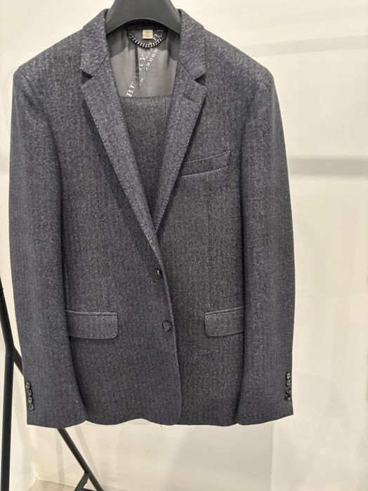 Класичний костюм Burberry