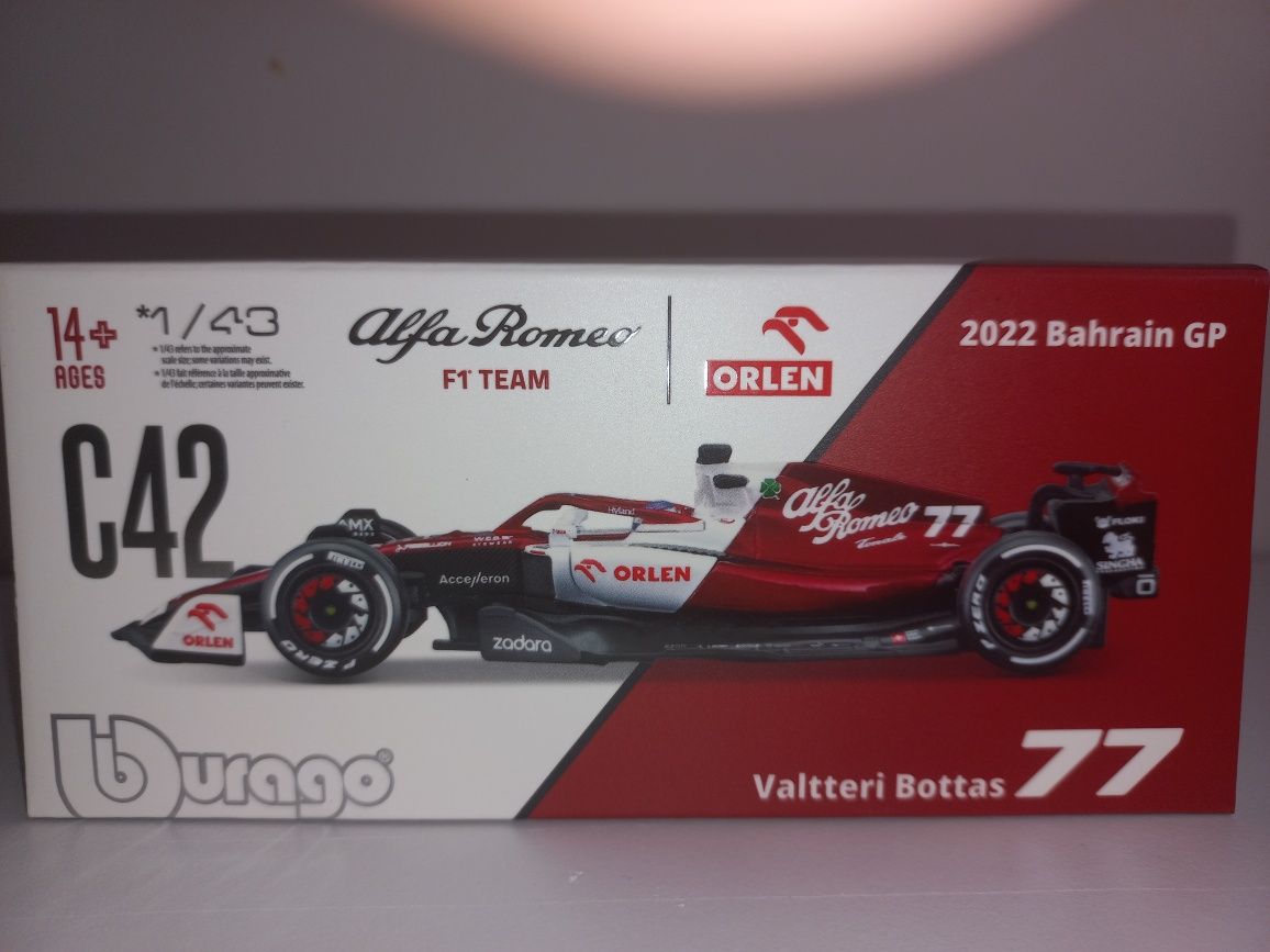 Bburago bolid F1 Alfa Romeo C42,Orlen, V.Bottas, (2022), skala 1:43