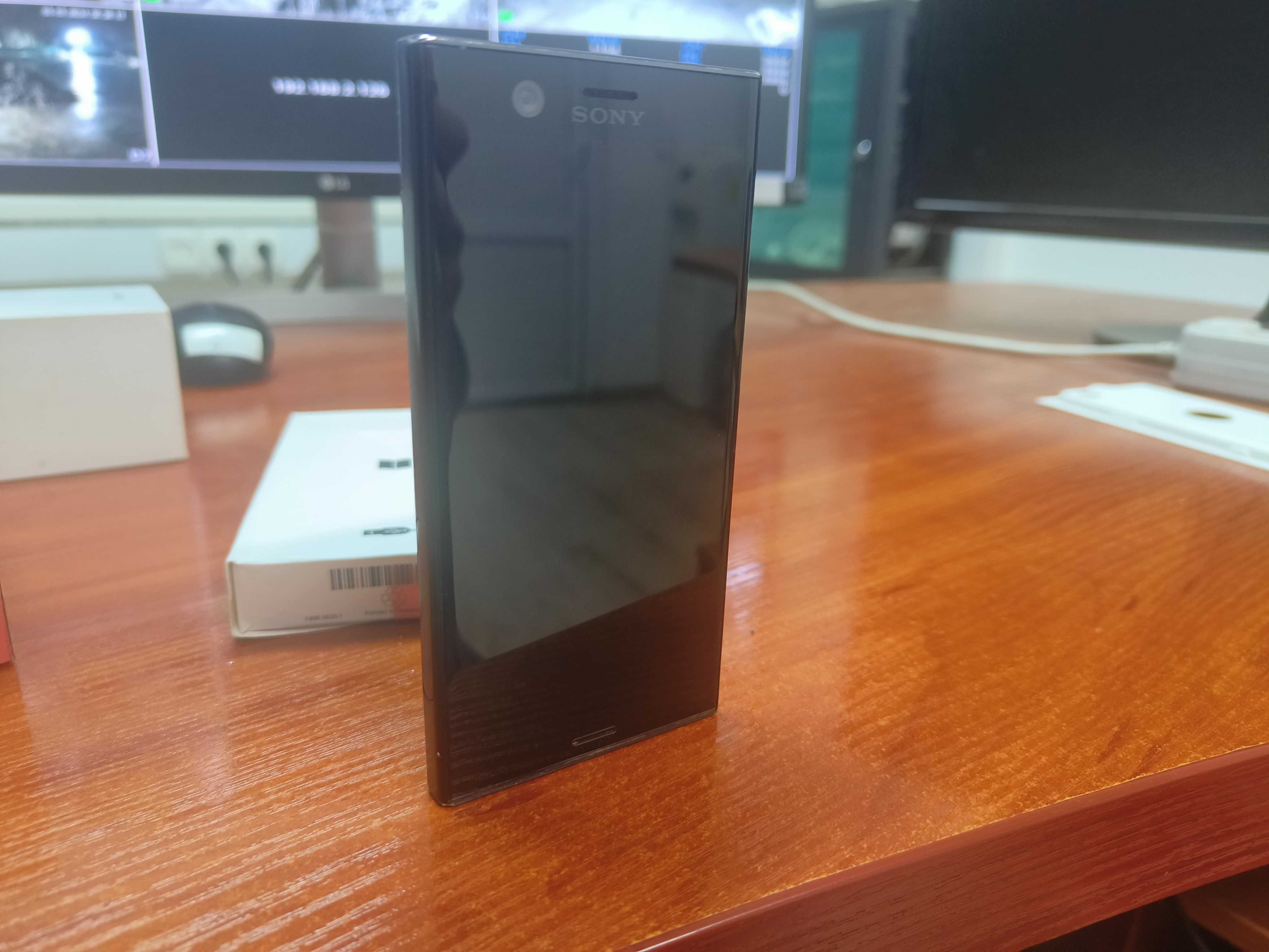 Смартфон Sony Xperia xz1 compact