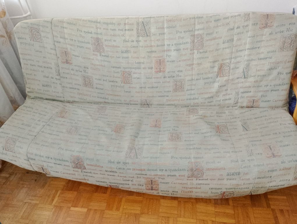 Oddam wersalkę w dobrym stanie