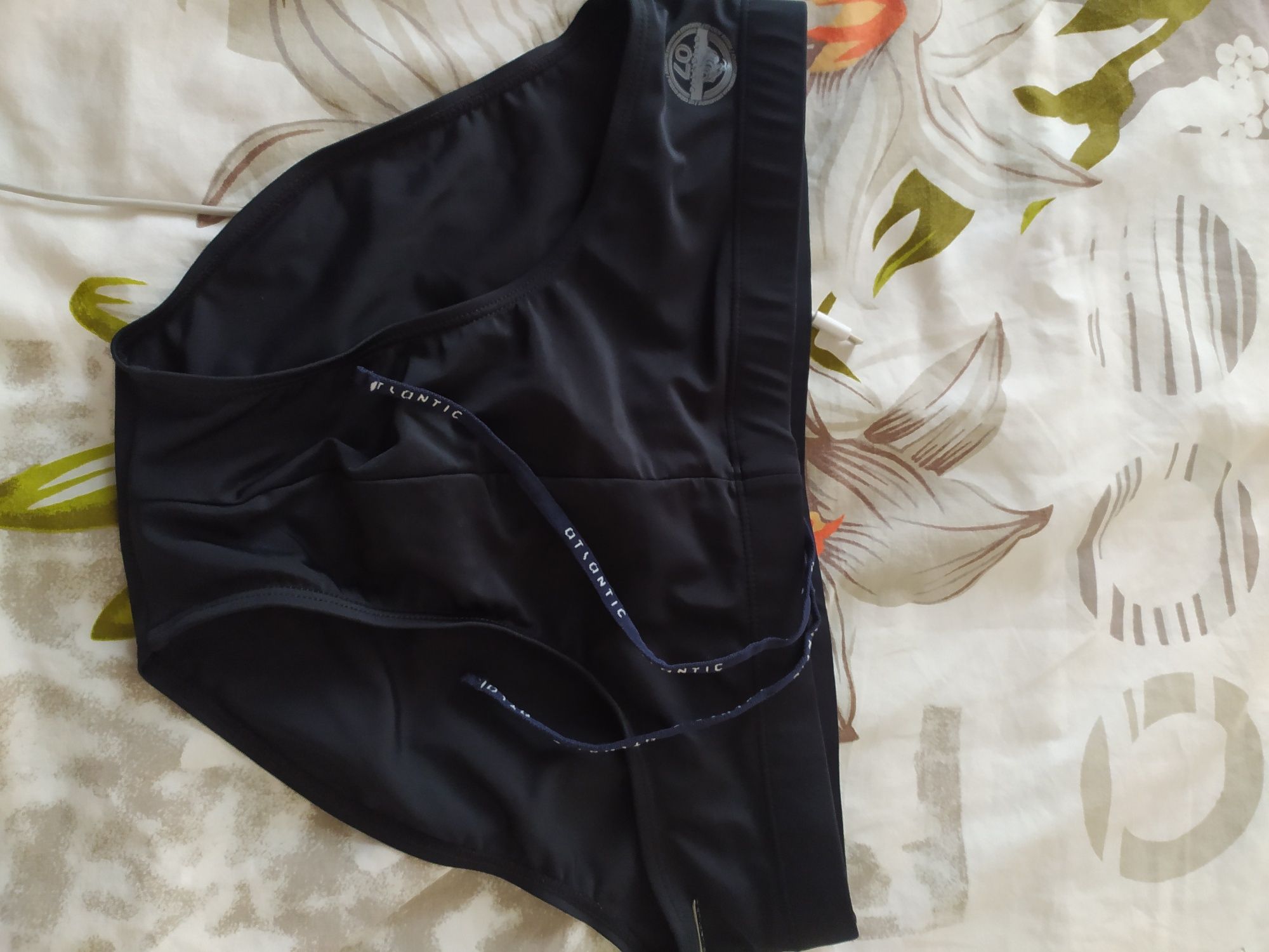 Продам фирменные плавки Atlantic S-M