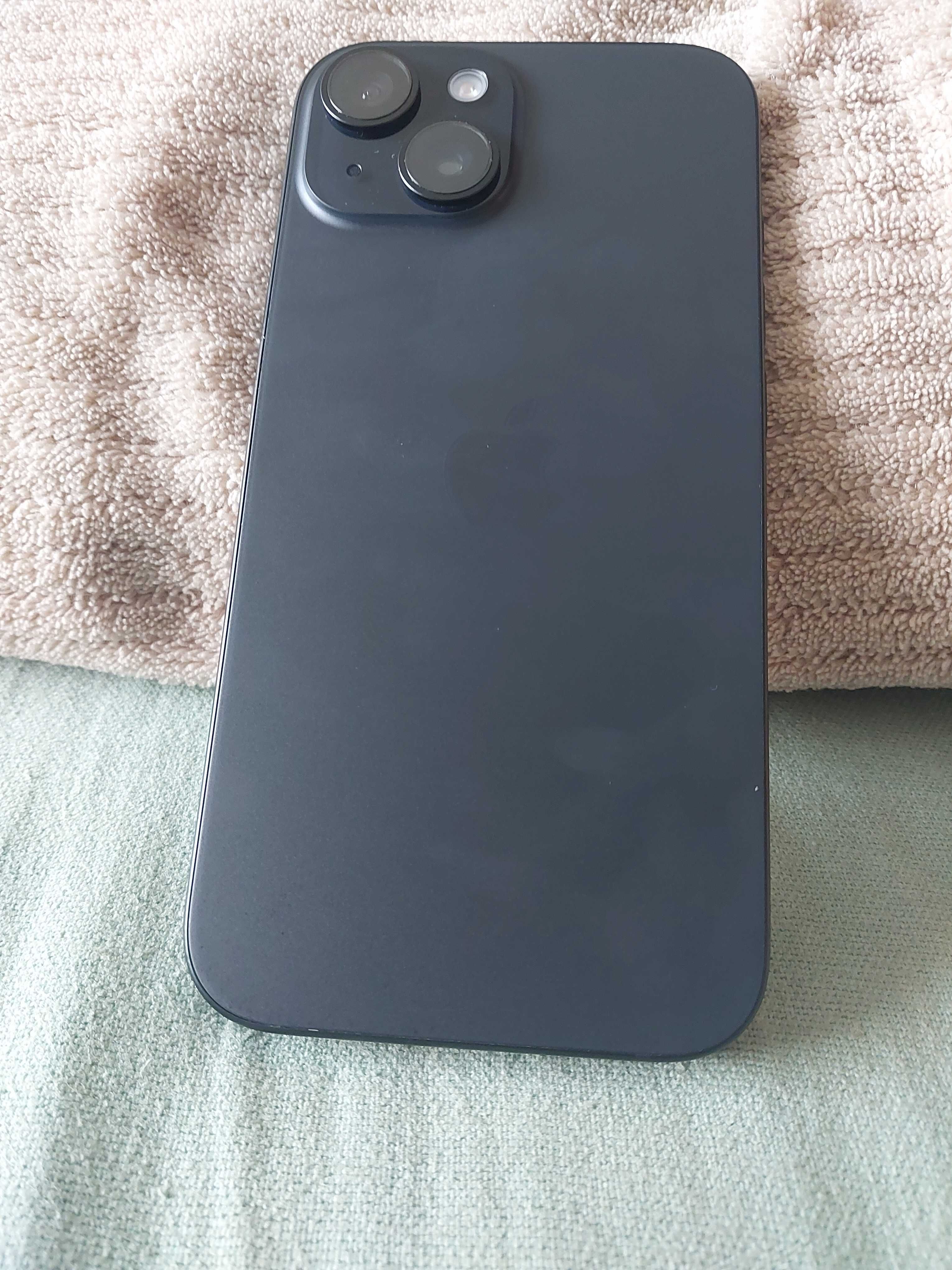 Iphone normal (15 128GB ) 16 pro + novo