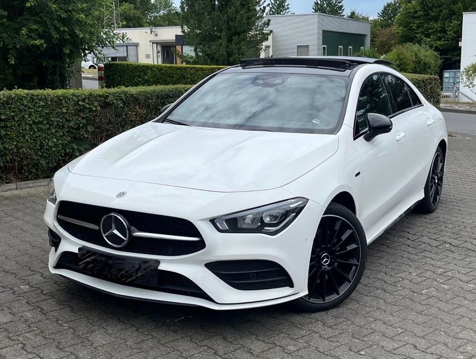 Mercedes-Benz CLA 250 e AMG Line