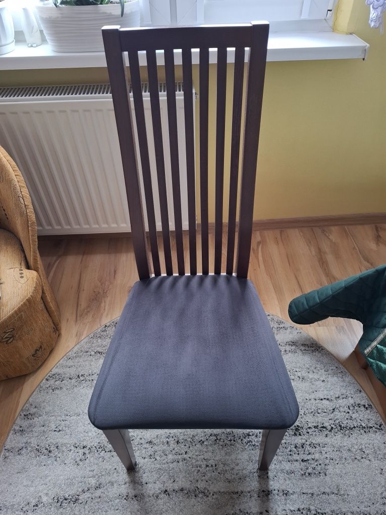 Krzesła do salonu
