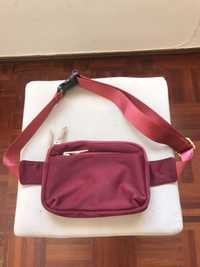 Bolsa cintura bordeaux NOVA