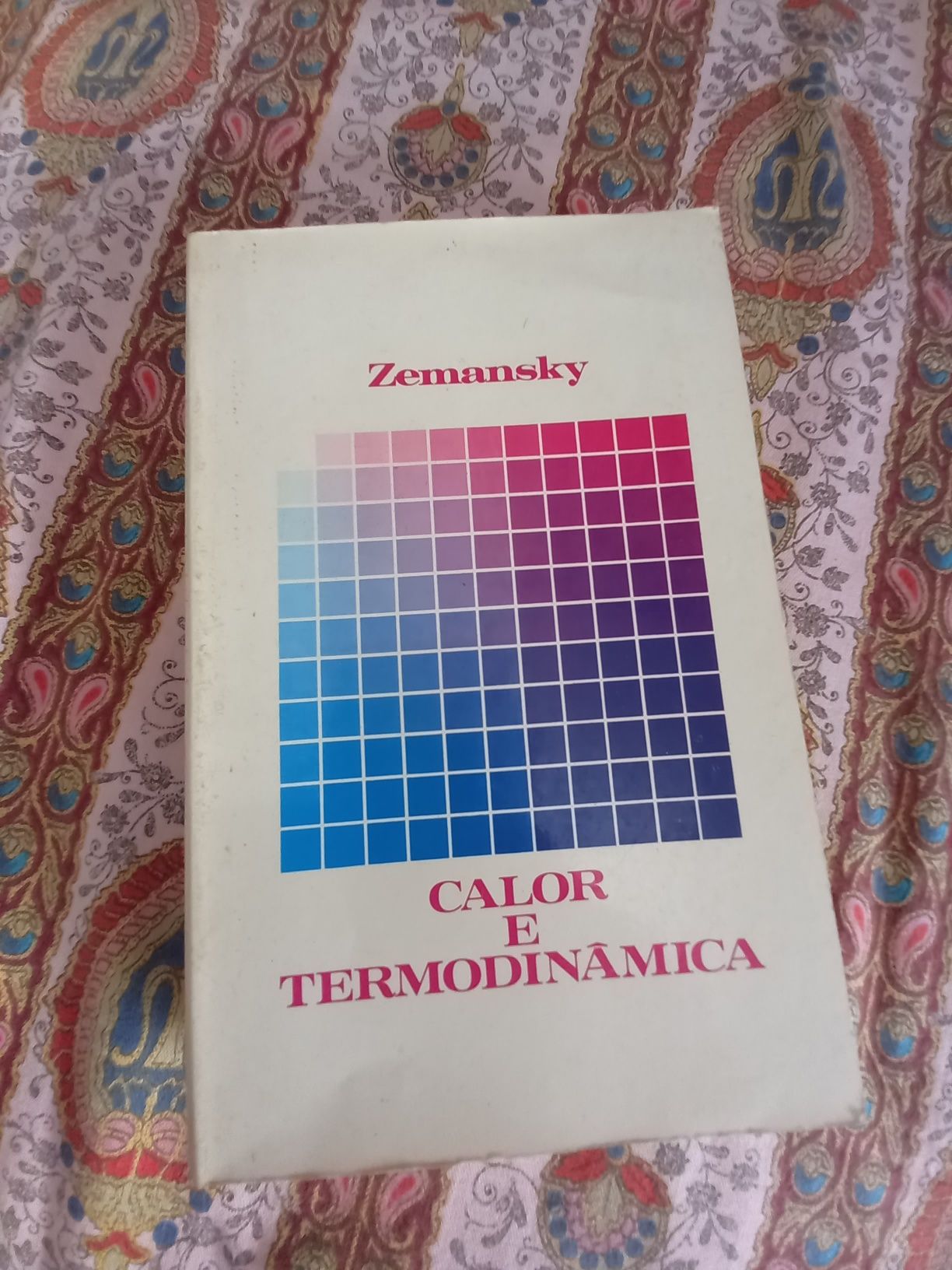 Livro Calor e Termodinâmica de Zemansky