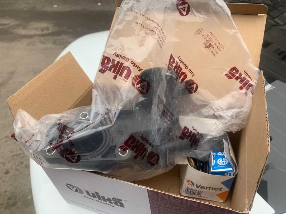 Термостат, c датчиком, с корпусом Skoda 1.4 бензин