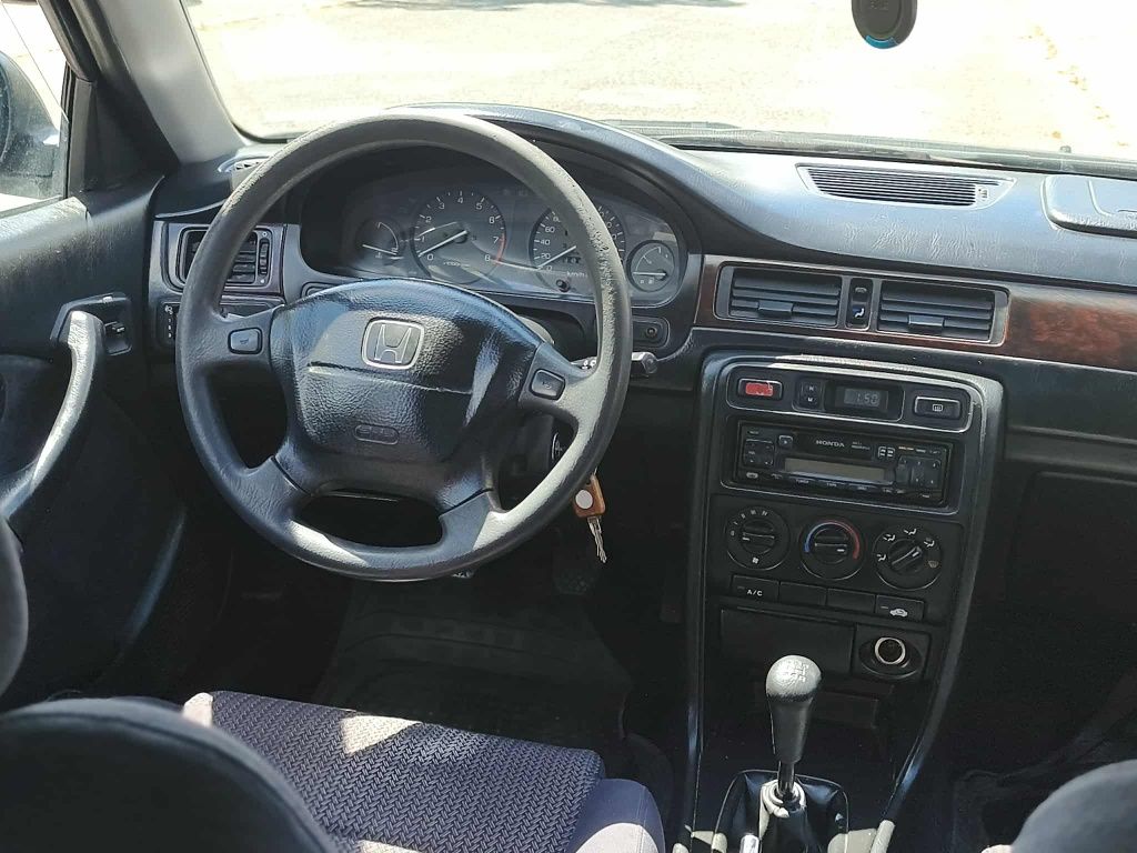 Honda Civic com AC veículo impecável valor negociável