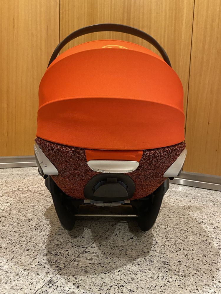 Cybex Cloud Z (c/ encaixes para carrinho)