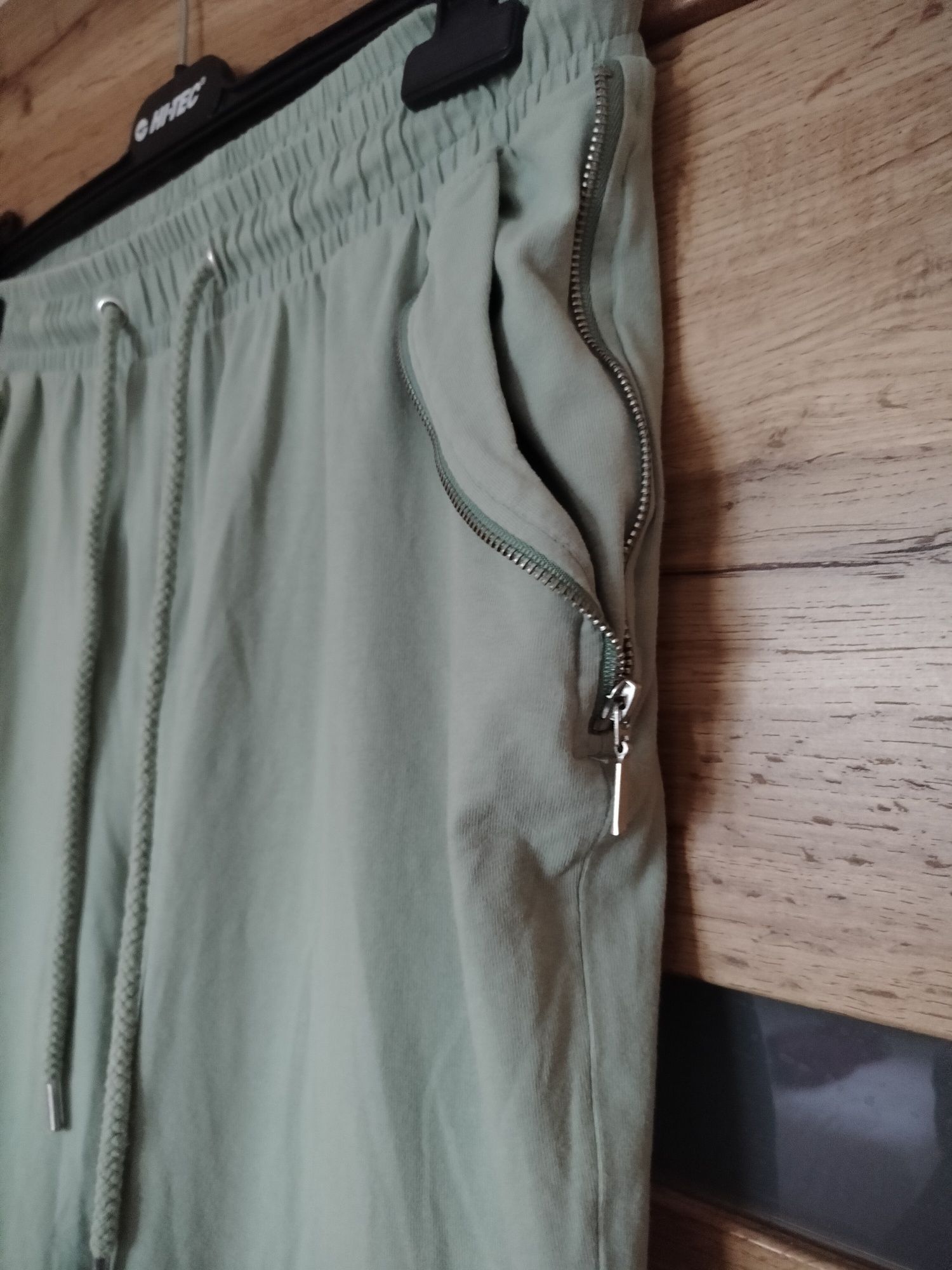Spodnie zielone Amisu XL