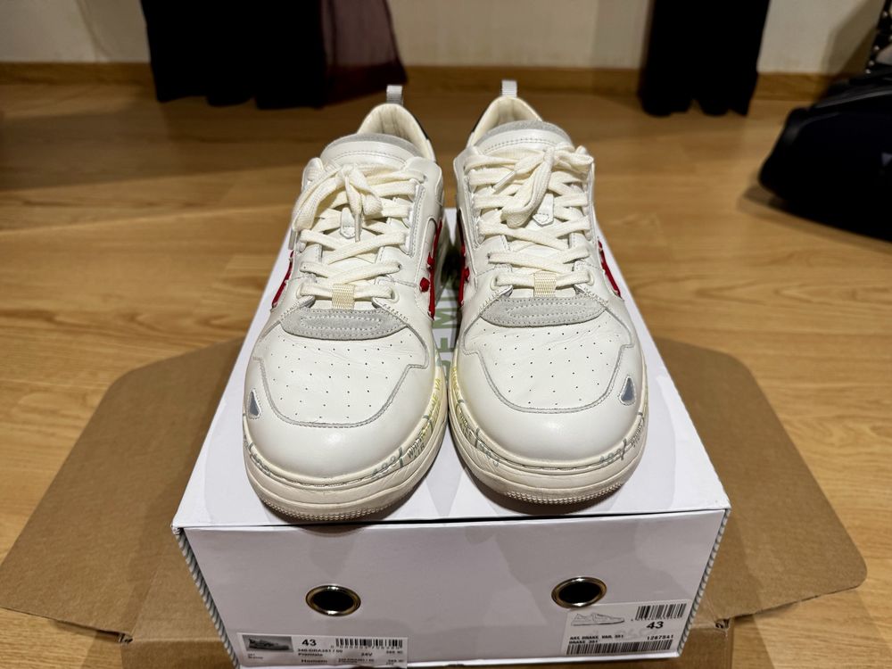 Tenis premiata N43 usados 2 vezes igual a novos . Preço de compra 395€