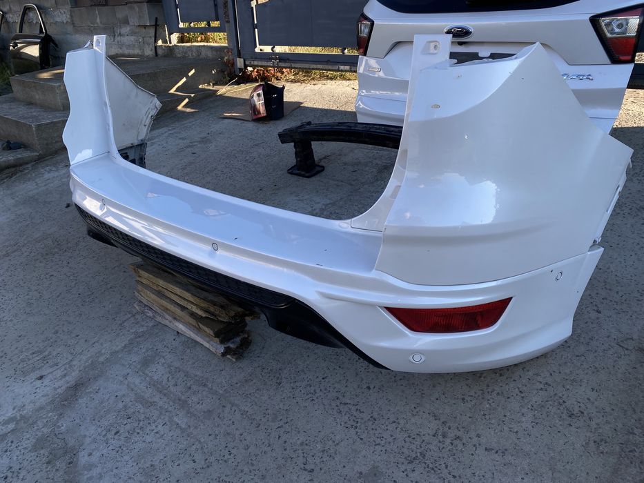 Ford Kuga | Escape mk2 2013 - 2018 кришка багажника, бампер, фанарі