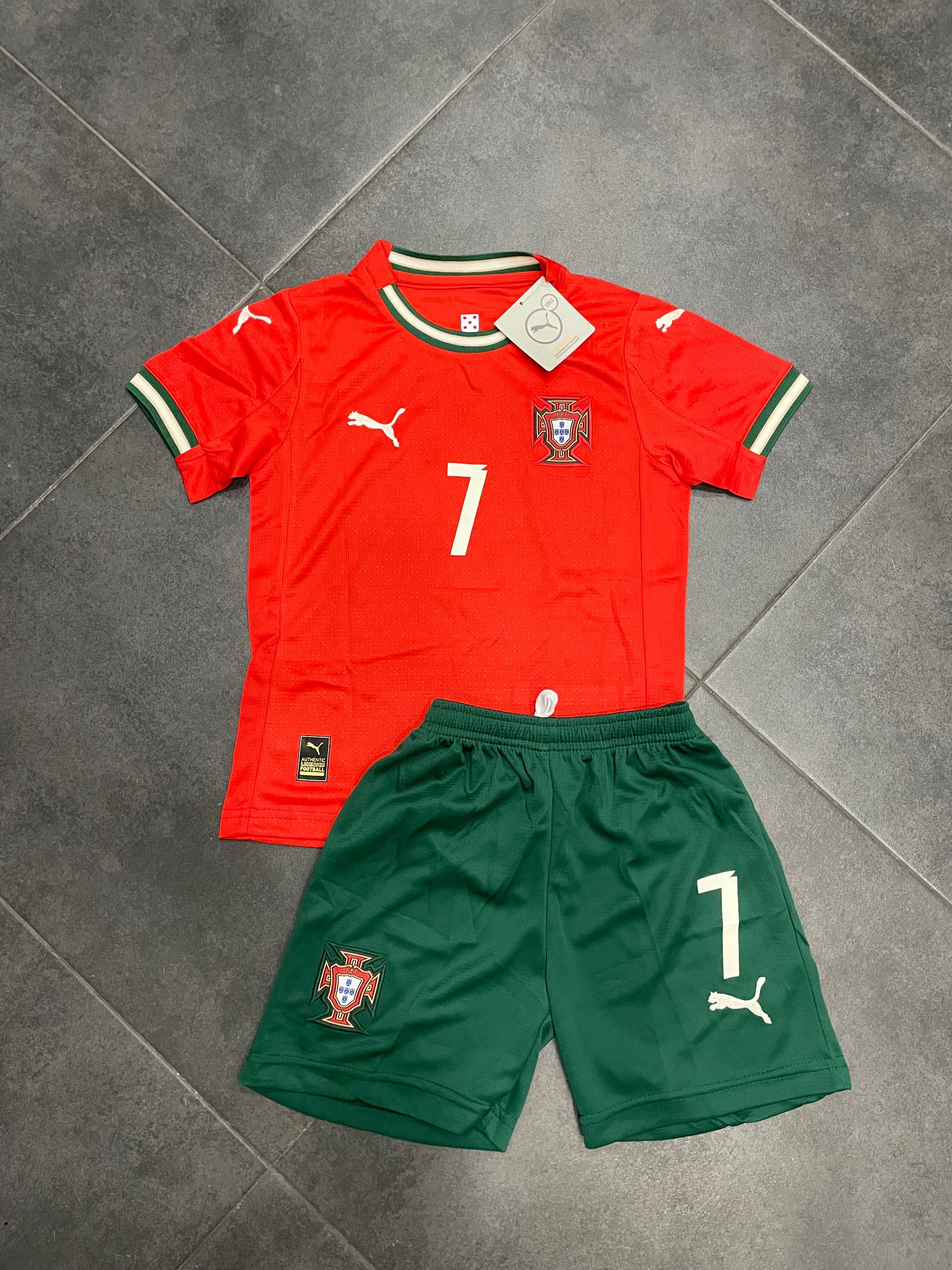 Equipamento Ronaldo criança
