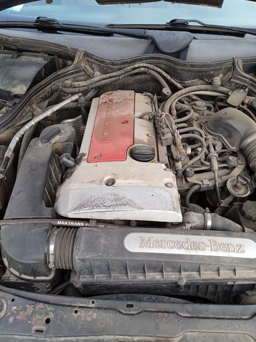 Смарагдовий  Мерседес-Веnz  С200 купе автомобіль на  газу