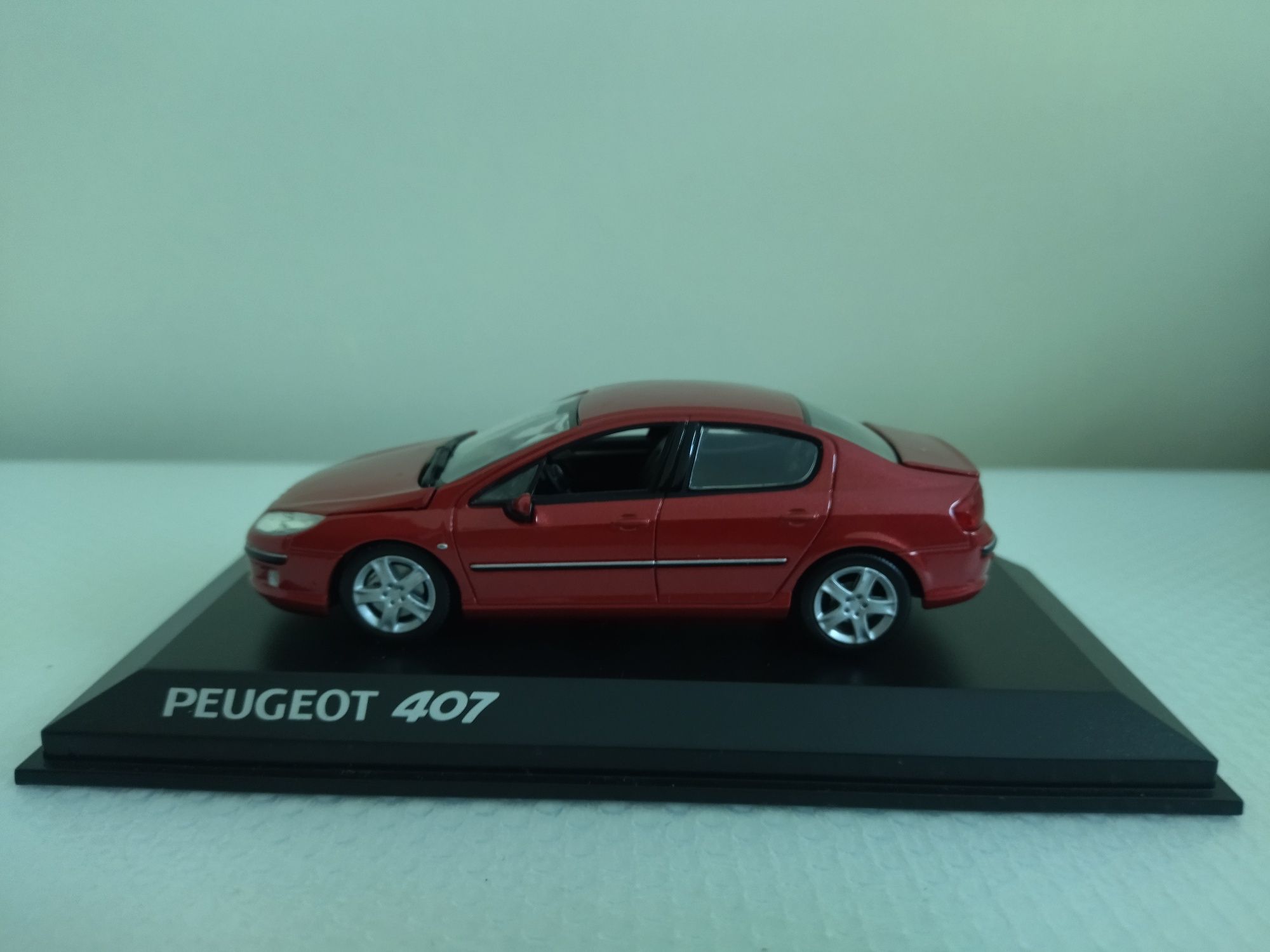 Miniatura Peugeot 407 Nova 1/43